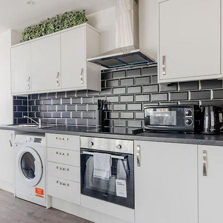 Vertigo Boutique Sleeps 4 London Kingston upon Thames  Zewnętrze zdjęcie